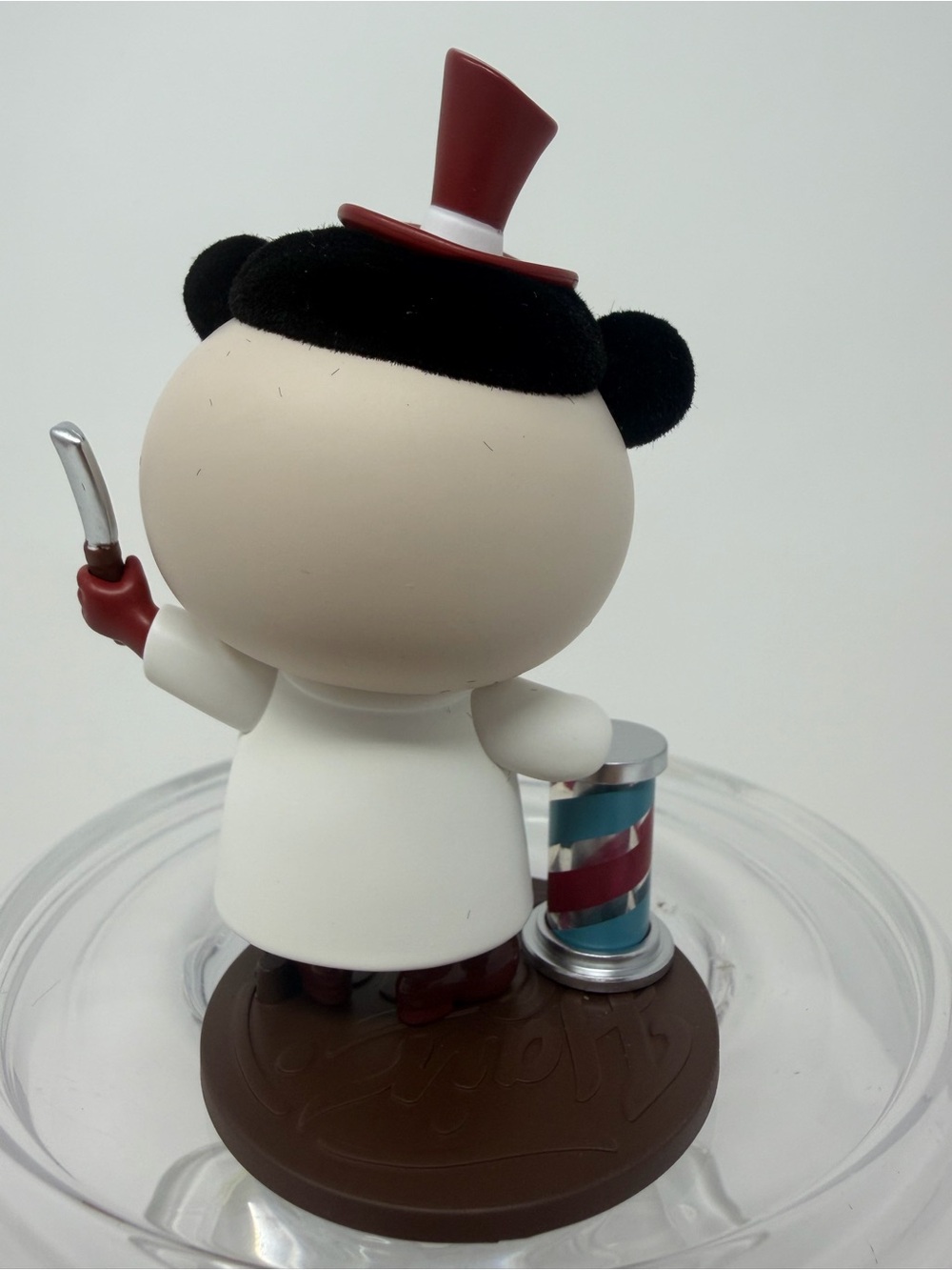 LABUBU SALON MANAGER Popmart THE MONSTERS HAIR SALON Series Vinyl Figure - Picture 3 of 3